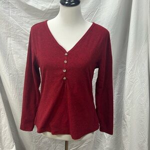Gorgeous Red Canada Weathergear Top
